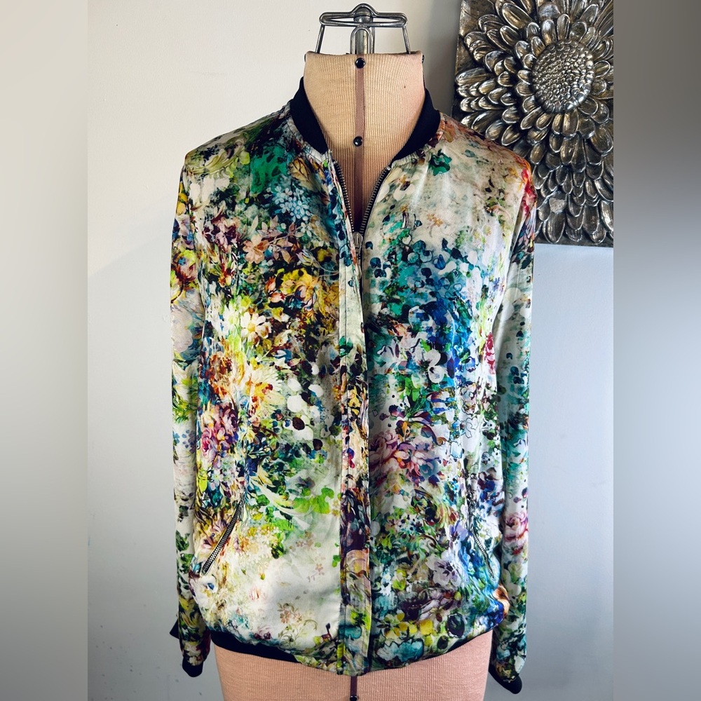 Zara Trafaluc Lightweight Bomber Jacket abstract multicolored floral sz Medium